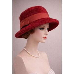 Vintage 60s 70s Mod Red Fuzzy Cloche Hat w/Wide Ribbon Band (Lazarus Columbus)